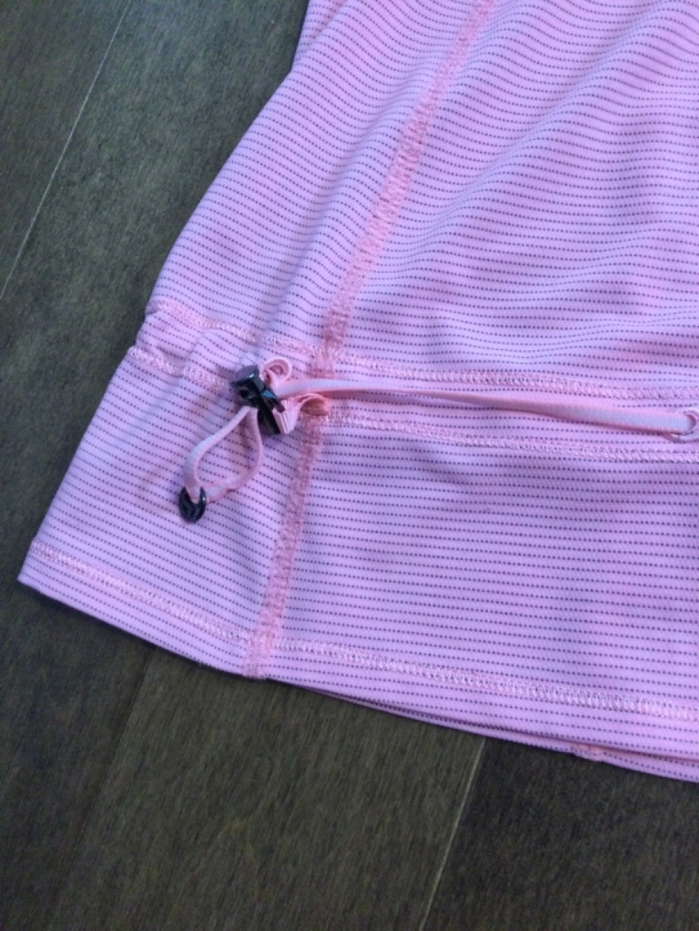 Pink lululemon tank top - Picture 3 of 4